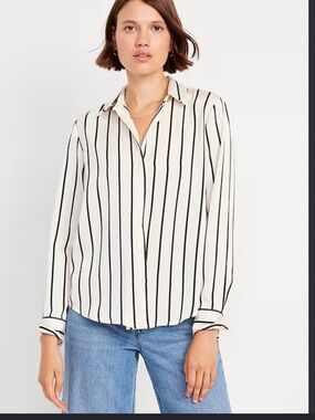 Old Navy Cream and Black Vertical Stripe Button-Down Shirt